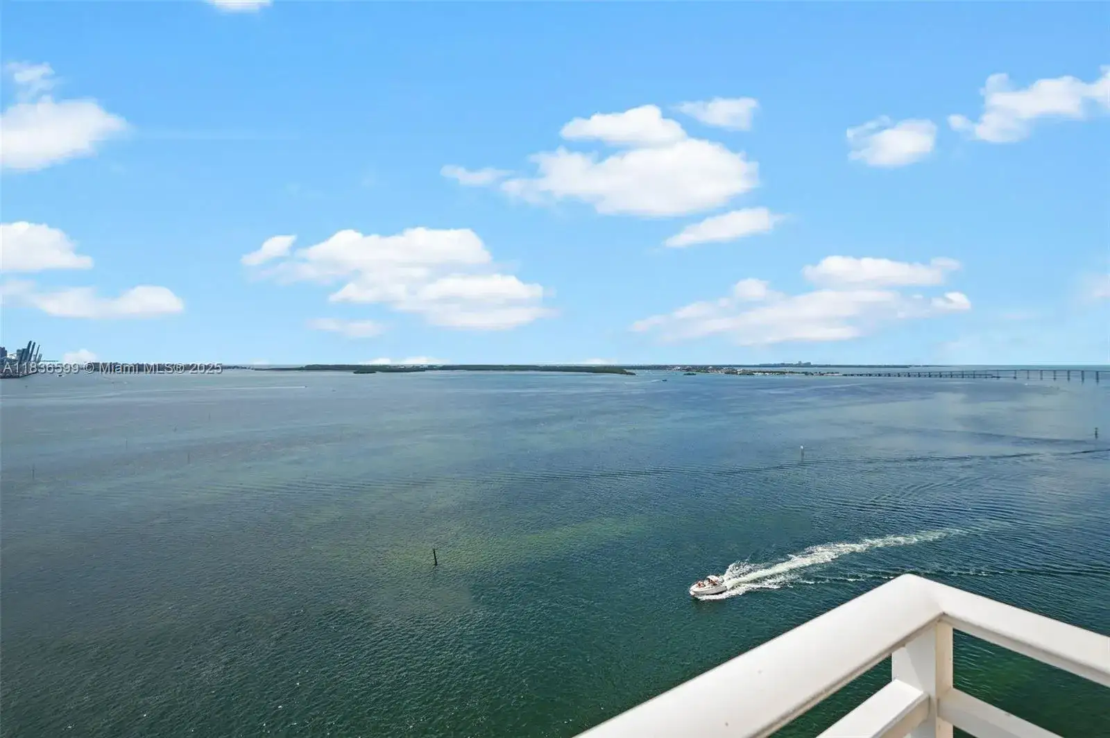 2 bedroom 2 bath Residential for sale at 770 Claughton Island Dr # 1915, Miami FL 33131