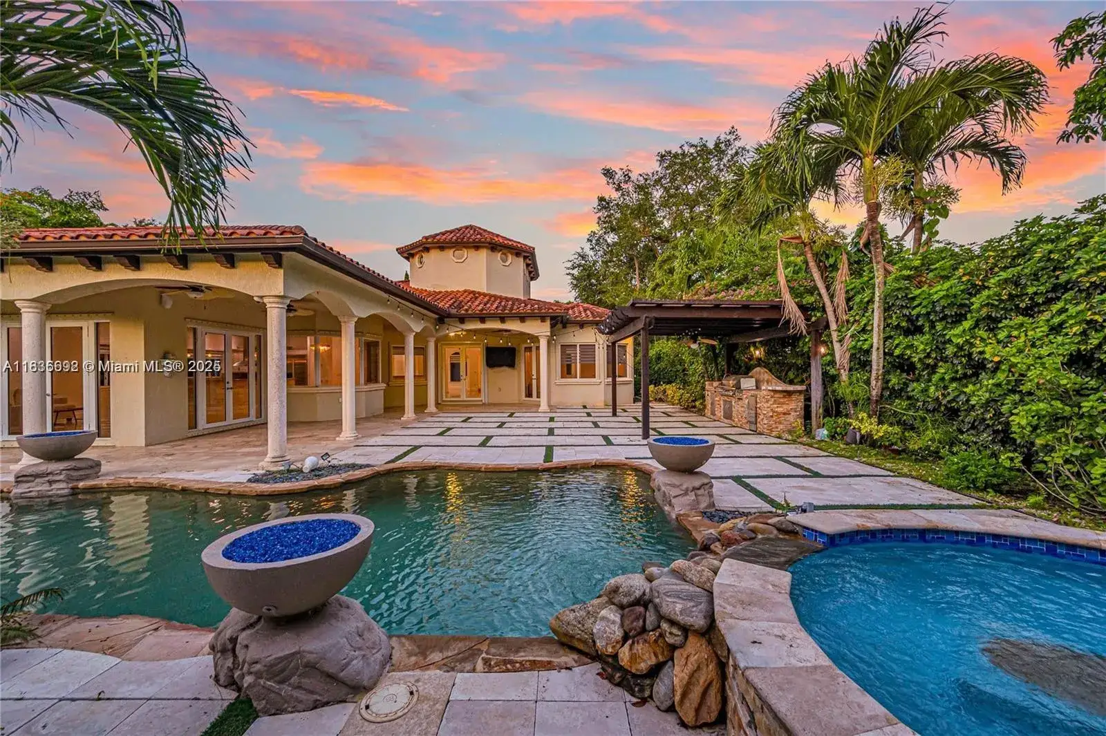 4 bedroom 5 bath Residential for sale at 13400 SW 83rd Ave, Pinecrest FL 33156