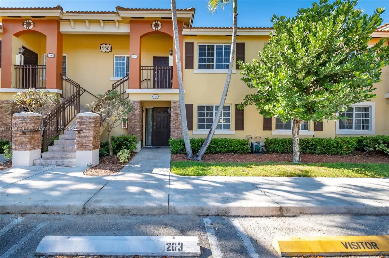 3 bedroom 2 bath Residential for sale at 980 NE 33rd Ter # 101, Homestead FL 33033