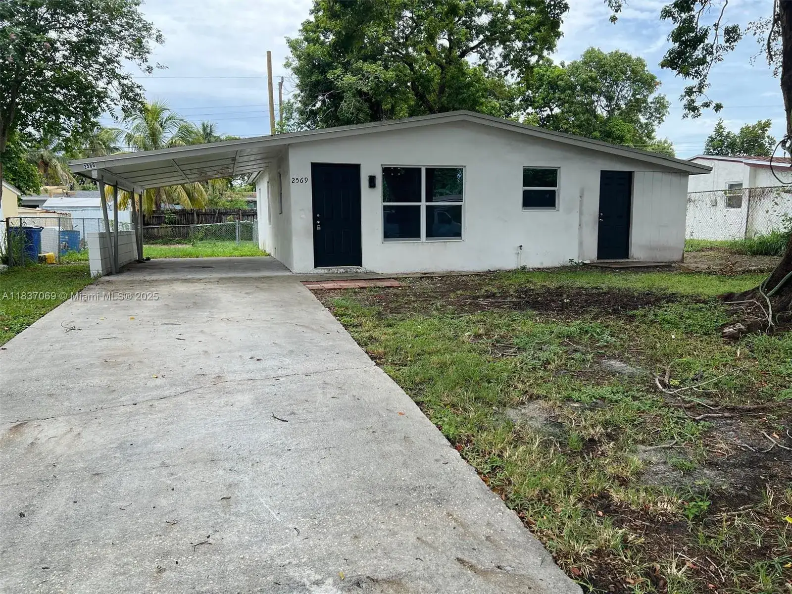 3 bedroom 2 bath Residential for sale at 2569 NW 61st Ave, Margate FL 33063