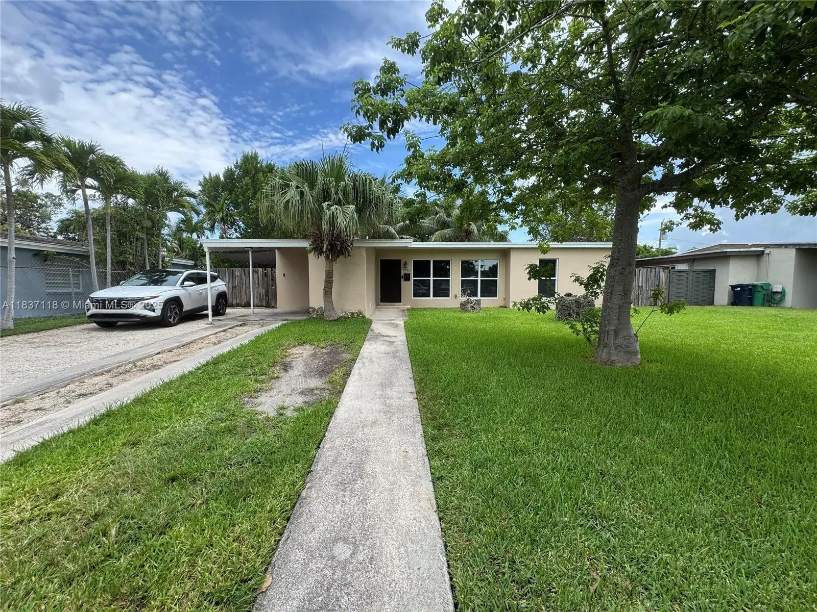 3 bedroom 2 bath Residential for sale at 9761 Bahama Dr, Cutler Bay FL 33189