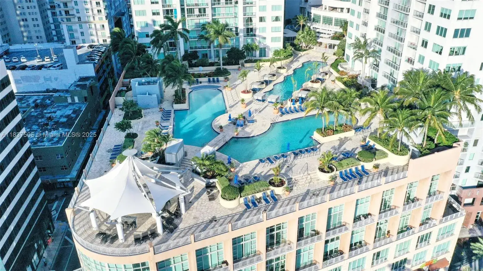 1 bedroom 2 bath Residential for sale at 244 Biscayne Blvd # 446, Miami FL 33132