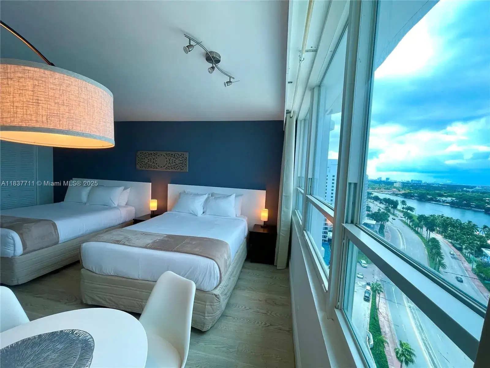1 bath Residential for sale at 5445 Collins Ave # 1515, Miami Beach FL 33140