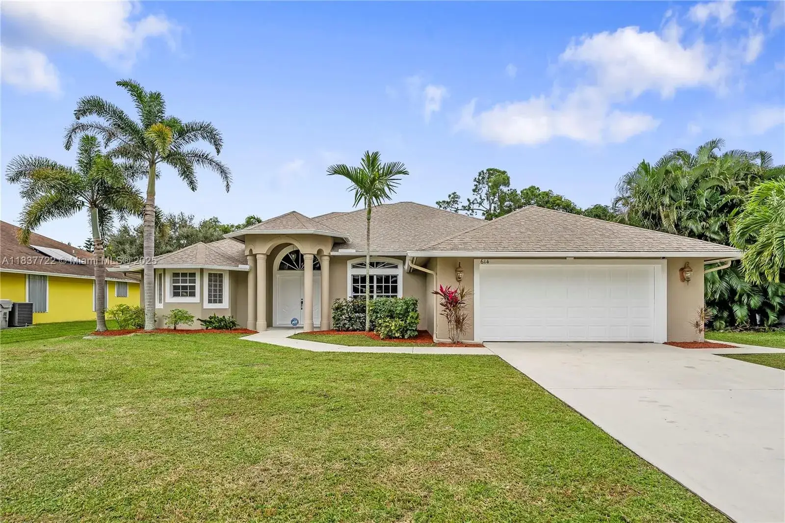 4 bedroom 3 bath Residential for sale at 614 SW Twig Ave, Port St. Lucie FL 34983