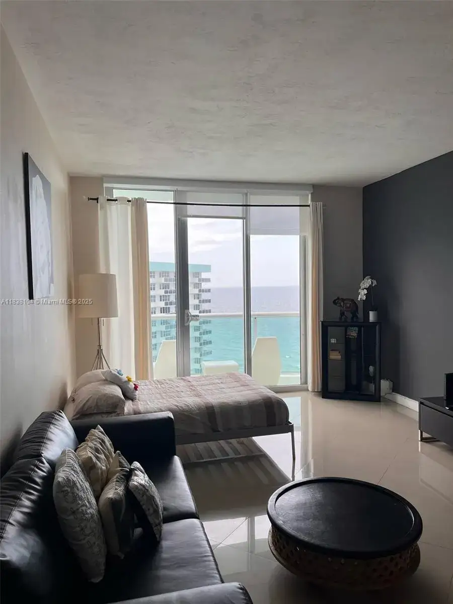 1 bedroom 1 bath Residential Lease for rent at 3801 S Ocean Dr, Hollywood FL 33019