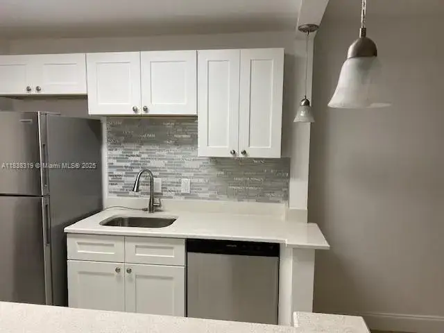 2 bedroom 2 bath Residential Lease for rent at 550 SW 2nd Ave # 1210, Boca Raton FL 33432