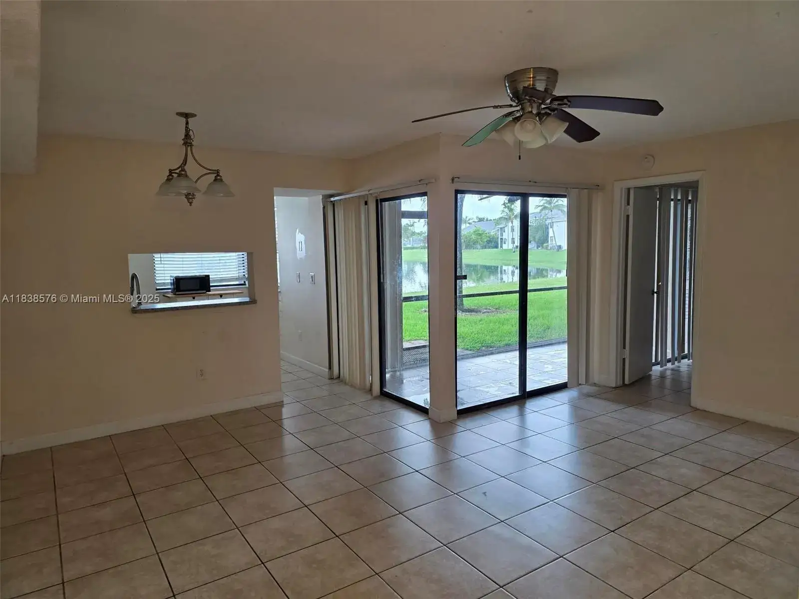 2 bedroom 2 bath Residential Lease for rent at 1061 Jefferson Dr # 1061C, Homestead FL 33034