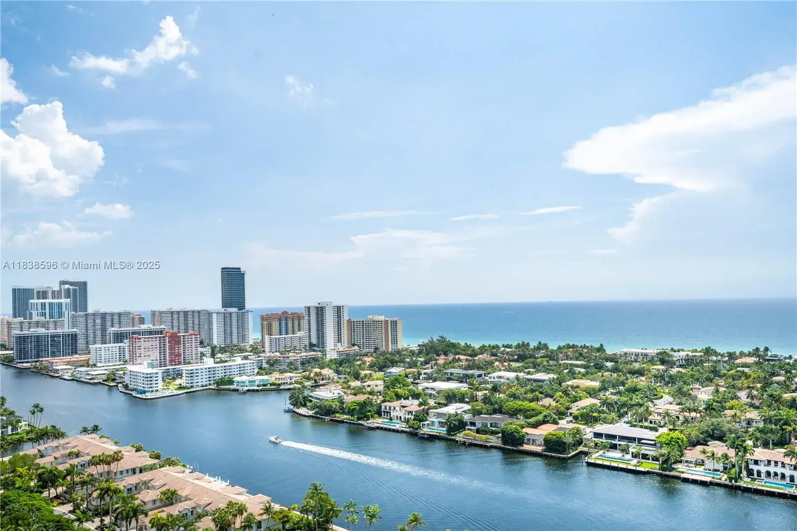 3 bedroom 2 bath Residential for sale at 21050 Point Pl # 2601, Aventura FL 33180