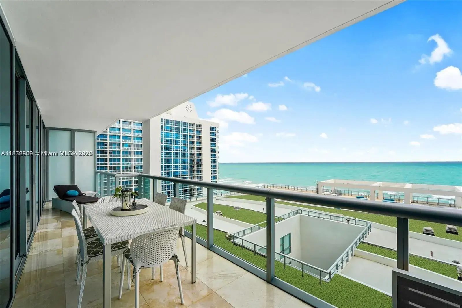 2 bedroom 2 bath Residential for sale at 6799 Collins Ave # 804, Miami Beach FL 33141