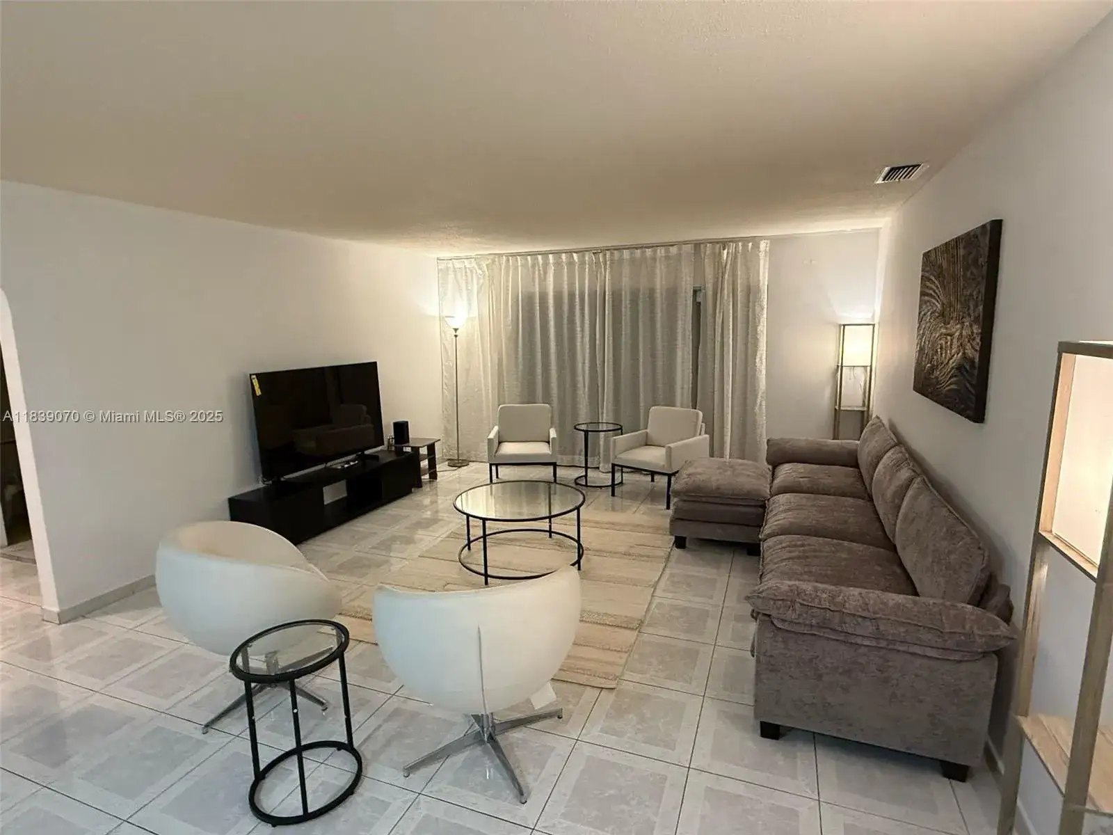 3 bedroom 2 bath Residential for sale at 301 186th St, Sunny Isles Beach FL 33160