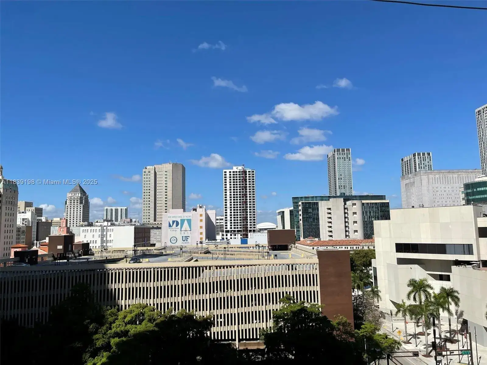 1 bedroom 1 bath Residential for sale at 234 NE 3rd St # 905, Miami FL 33132