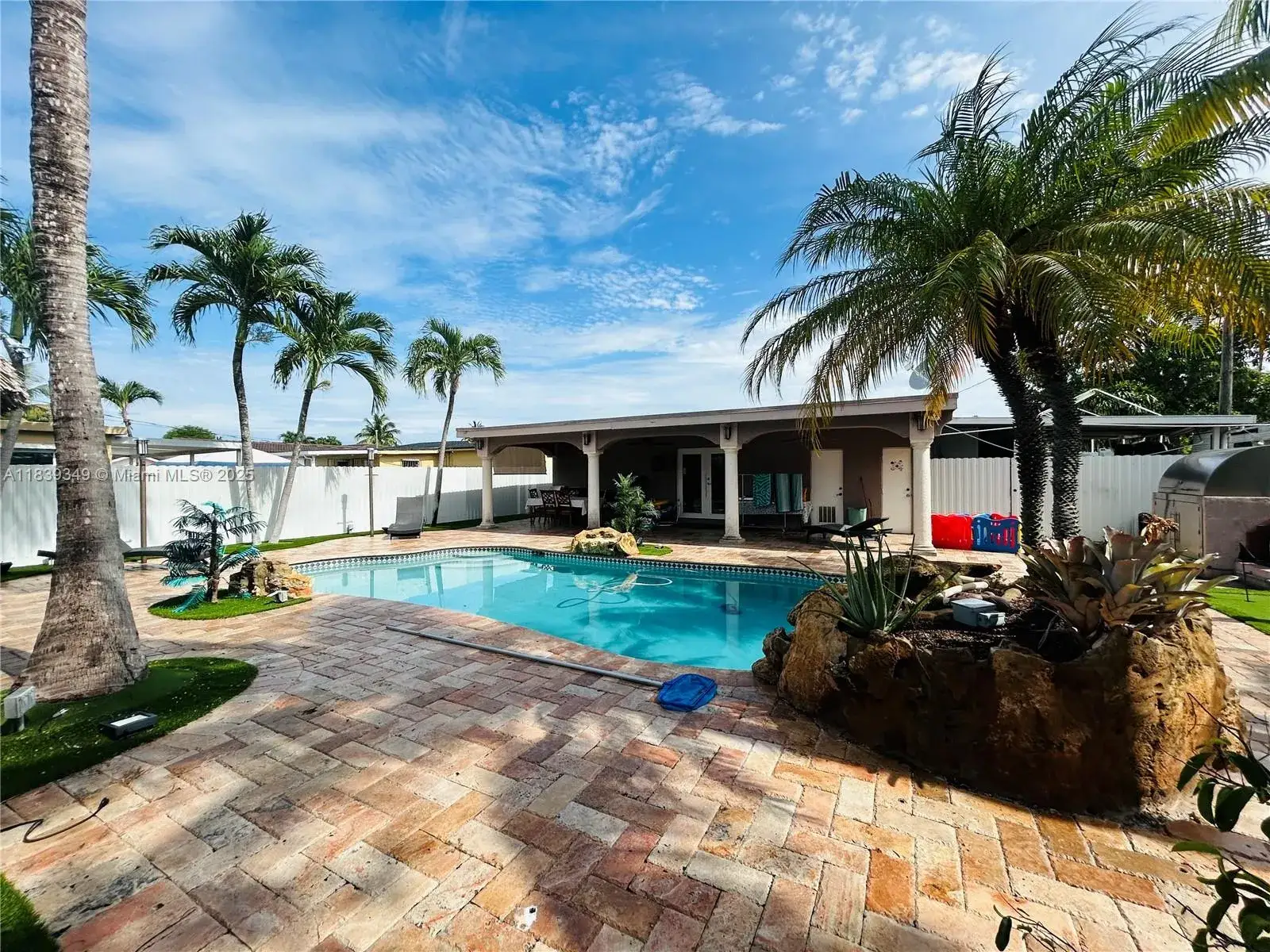 4 bedroom 5 bath Residential for sale at 180 E 46th St, Hialeah FL 33013
