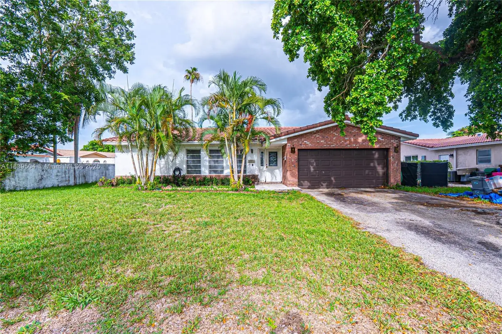 4 bedroom 2 bath Residential for sale at 3991 NW 108th Ave, Coral Springs FL 33065