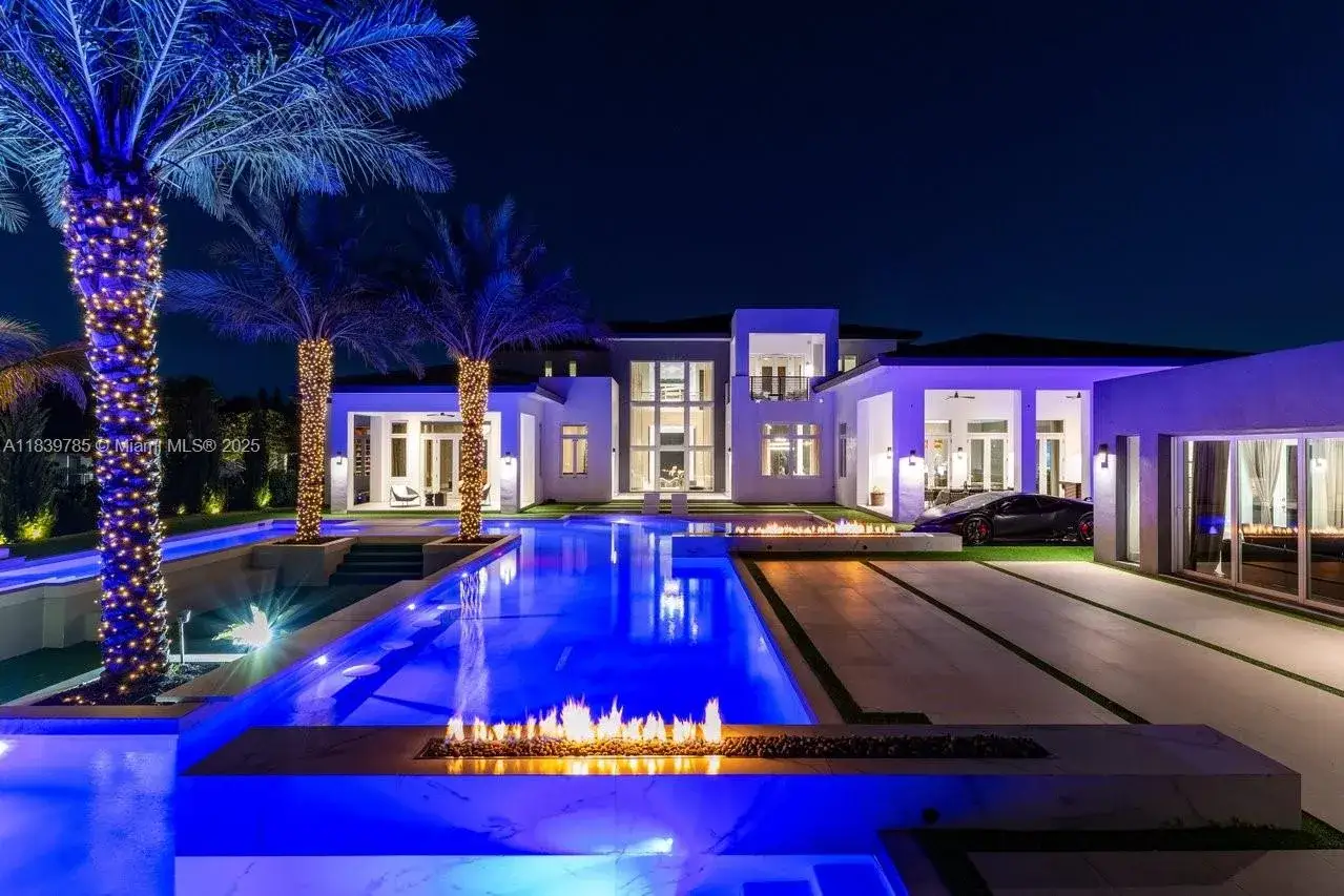 6 bedroom 7 bath Residential for sale at 17900 SW 70th Pl, Southwest Ranches FL 33331