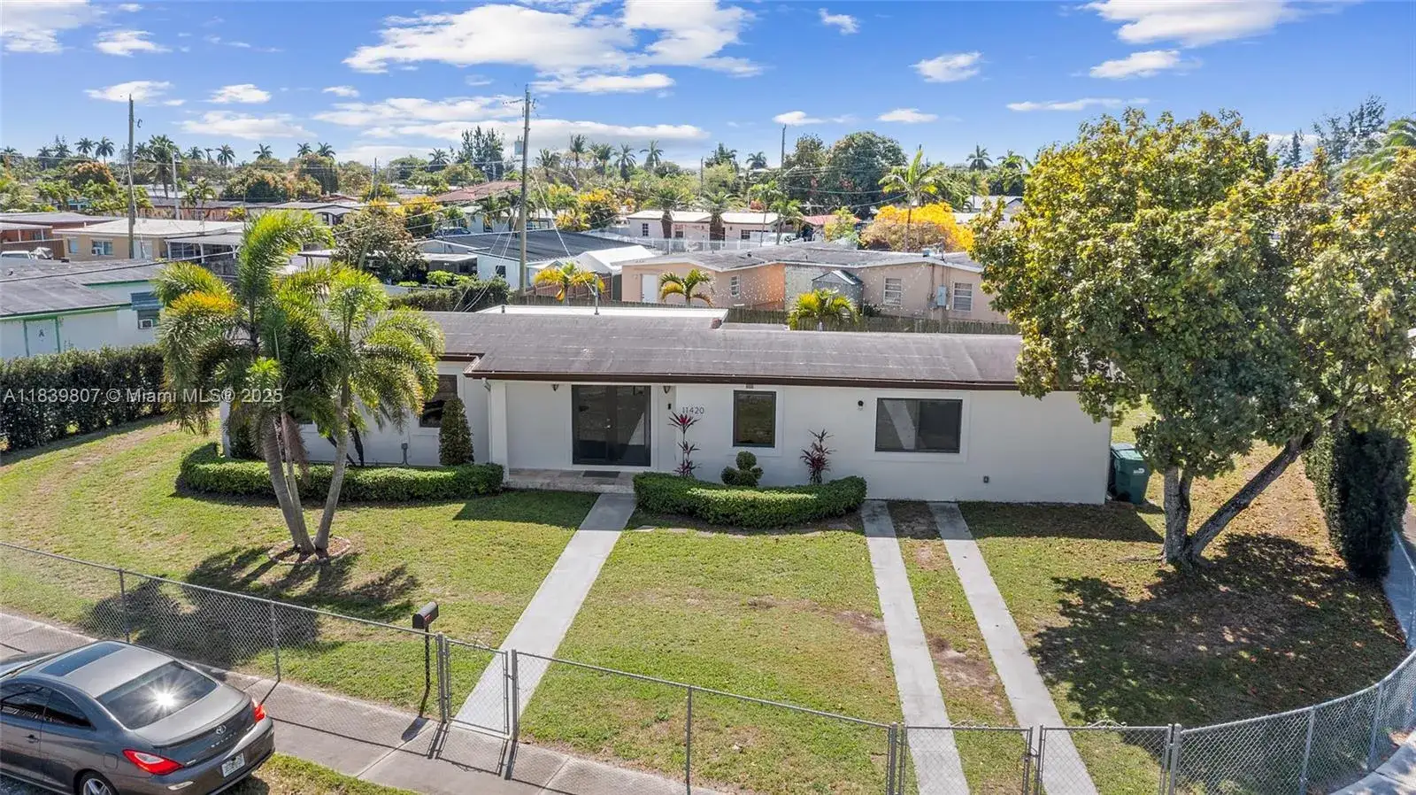 3 bedroom 3 bath Residential for sale at 11420 SW 44th St, Miami FL 33165