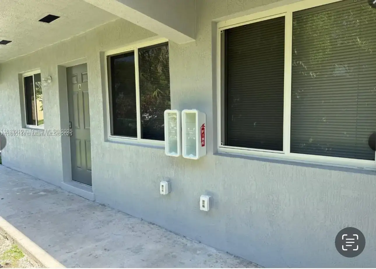 2 bedroom 1 bath Residential Lease for rent at 22210 SW 116th Ave # A, Miami FL 33170