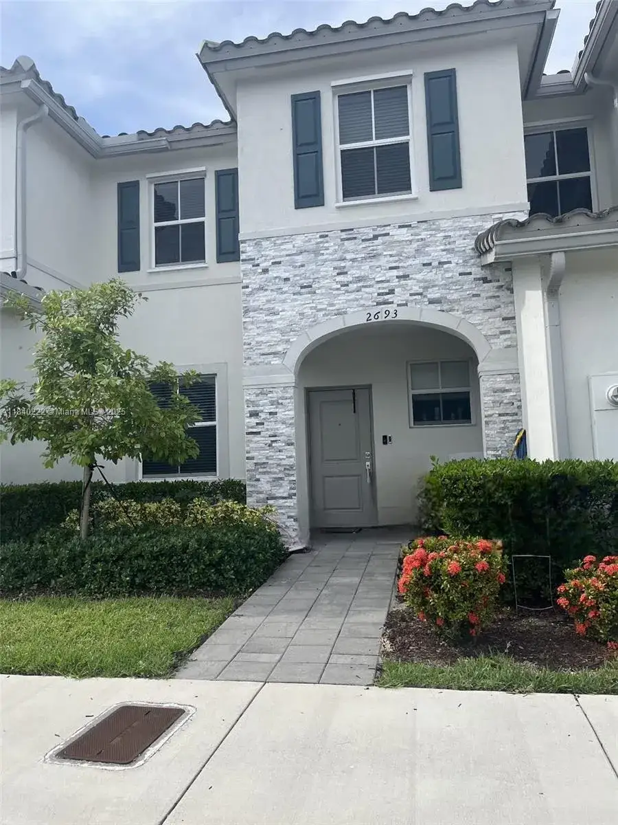 3 bedroom 2 bath Residential for sale at 2693 SE 19th St, Homestead FL 33035