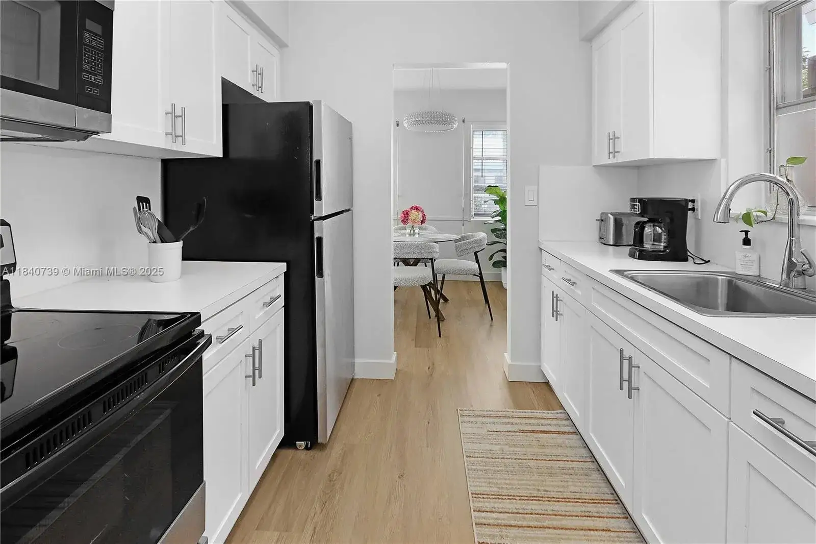 2 bedroom 2 bath Residential Lease for rent at 326 Van Buren St, Hollywood FL 33019