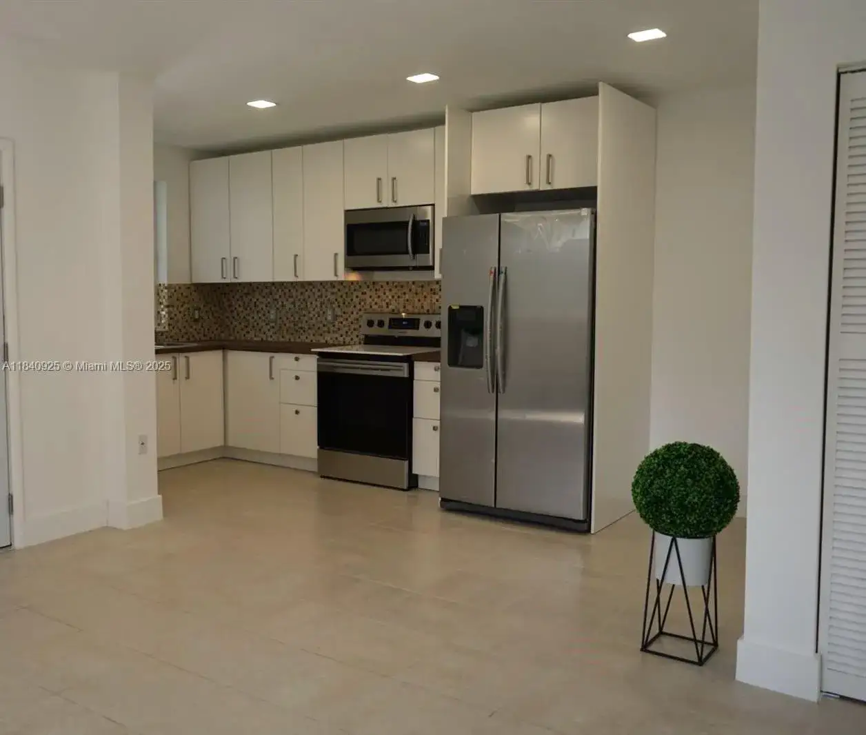 1456 NE 147 St # 0, North Miami Beach FL 33161