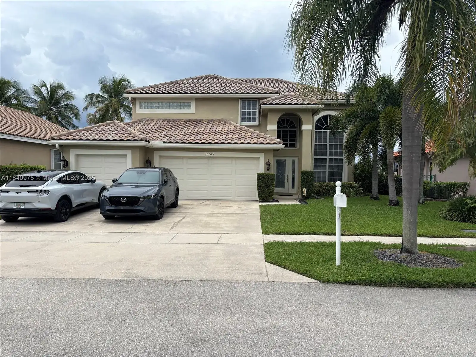 4 bedroom 3 bath Residential for sale at 18265 NW 12th St, Pembroke Pines FL 33029