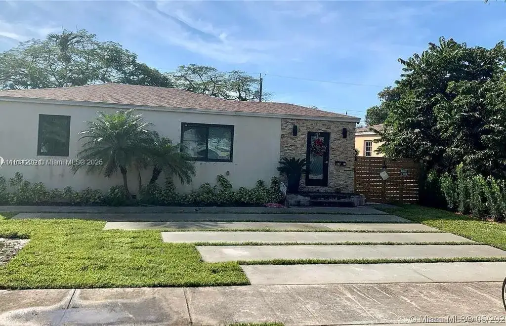 2 bedroom 1 bath Residential for sale at 80 Carlisle Dr, Miami Springs FL 33166