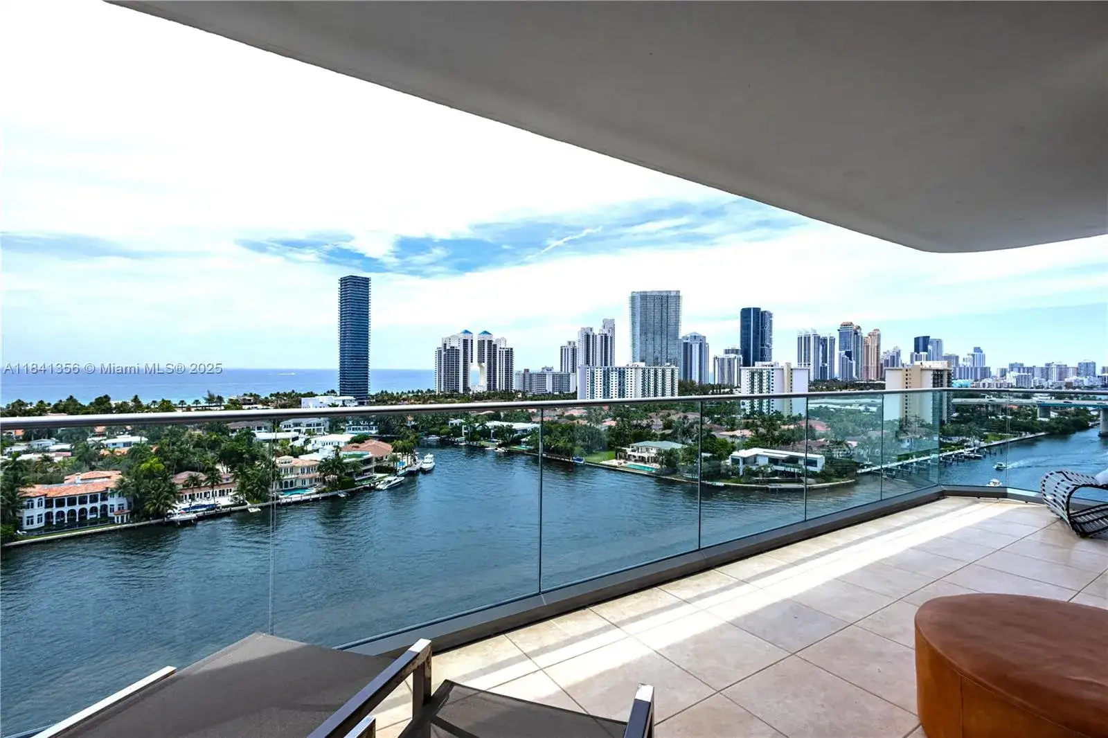 3 bedroom 2 bath Residential for sale at 19707 Turnberry Way # 18J, Aventura FL 33180