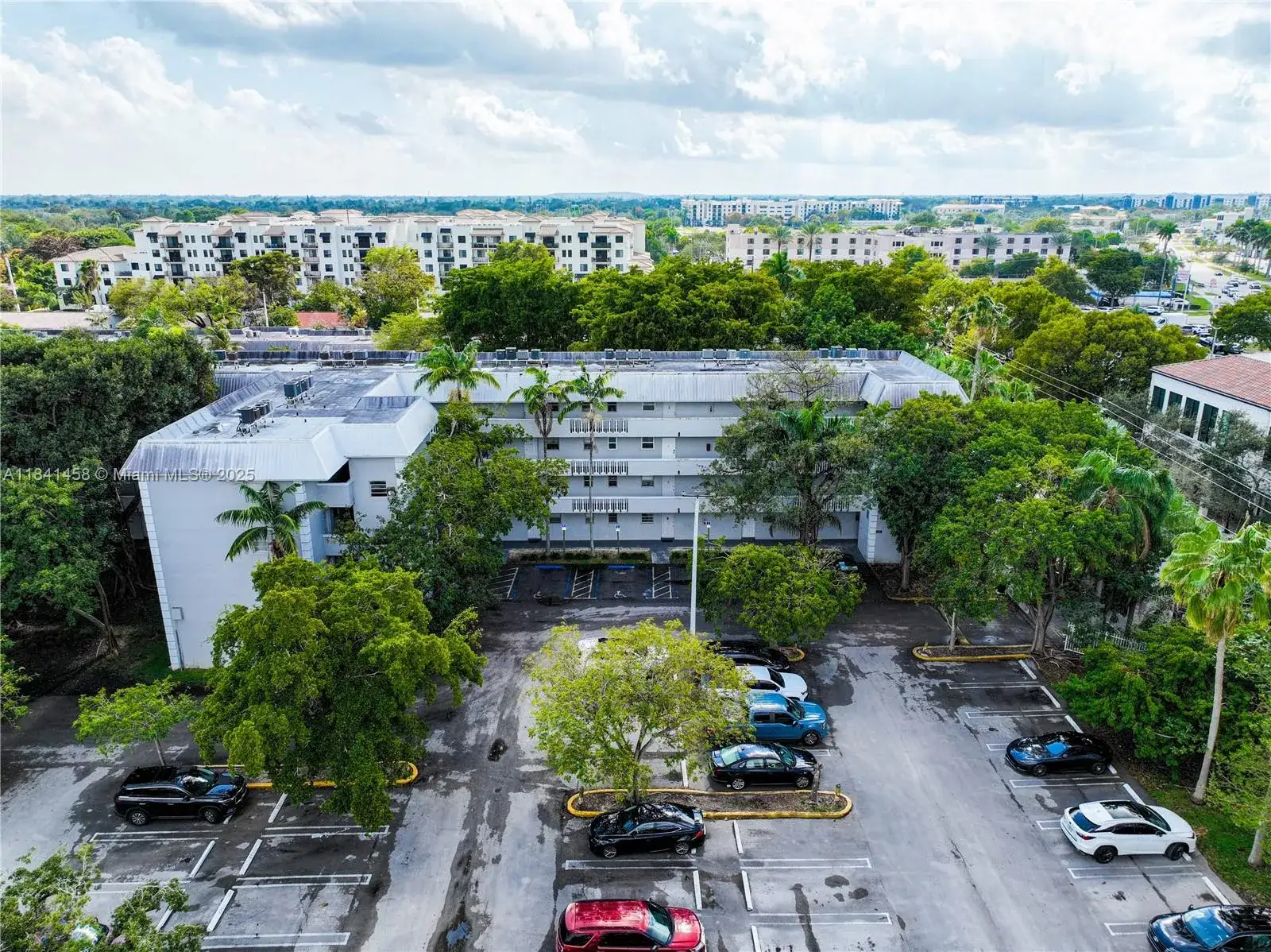 1 bedroom 1 bath Residential for sale at 17255 SW 95th ave # 161, Palmetto Bay FL 33157