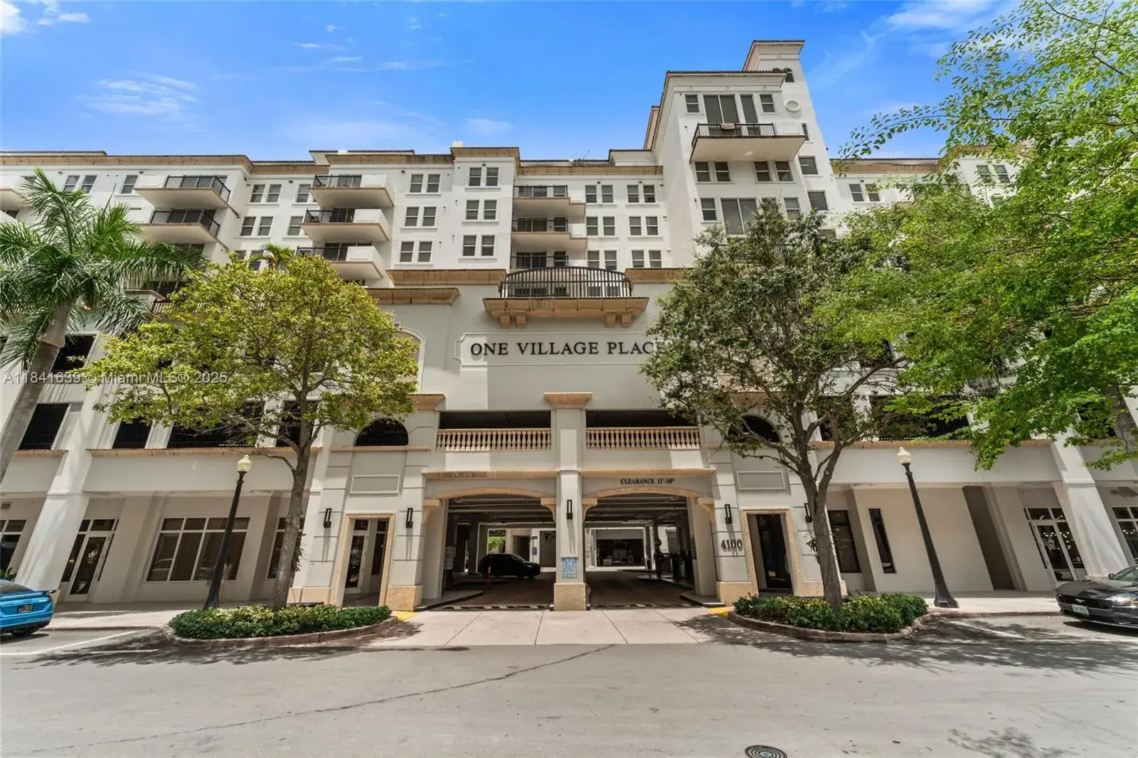 2 bedroom 2 bath Residential Lease for rent at 4100 Salzedo St # 609, Coral Gables FL 33146