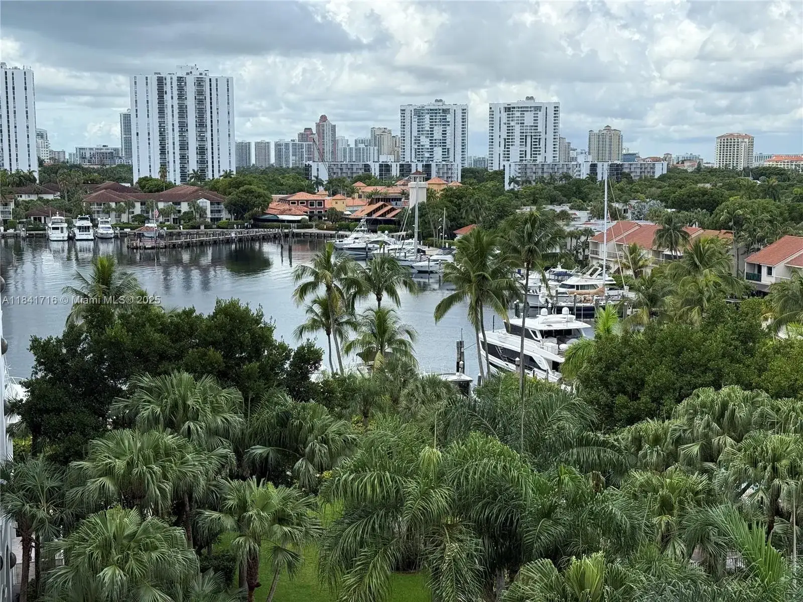 3 bedroom 2 bath Residential for sale at 3610 Yacht Club Dr # 713, Aventura FL 33180