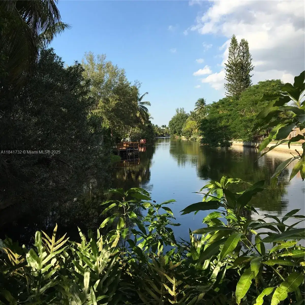 2 bedroom 2 bath Residential Lease for rent at 9925 SW 84 St, Miami FL 33173