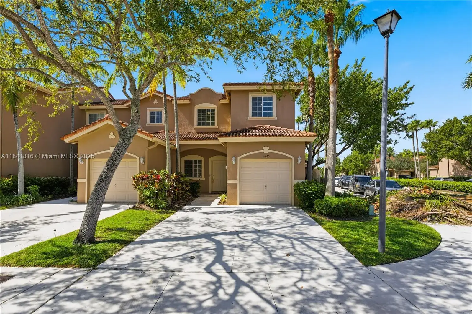 3 bedroom 2 bath Residential Lease for rent at 21460 SW 85th Passage, Cutler Bay FL 33189