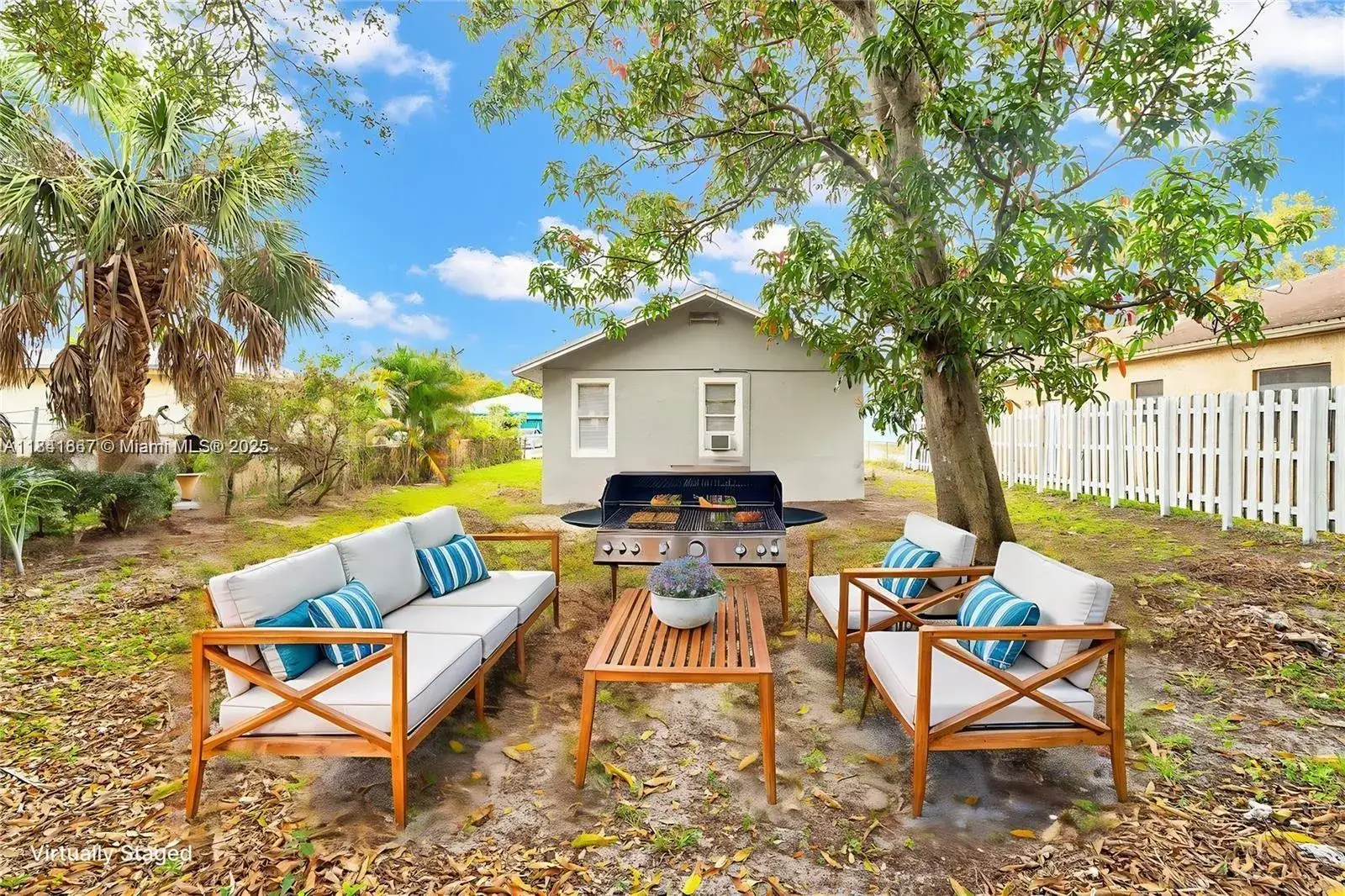 2 bedroom 1 bath Residential Lease for rent at 2828 NW 7th St, Fort Lauderdale FL 33311