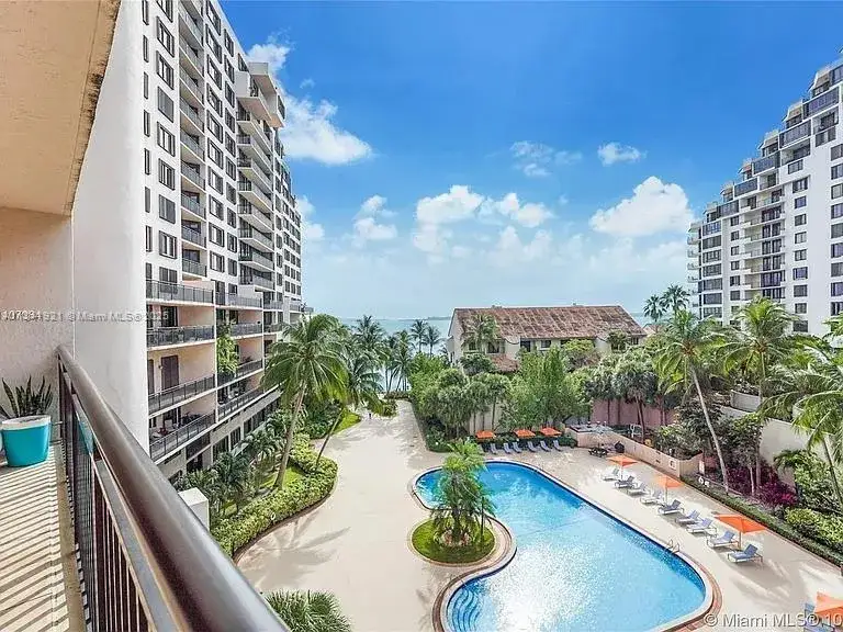 1 bedroom 1 bath Residential Lease for rent at 540 Brickell Key Dr # 603, Miami FL 33131