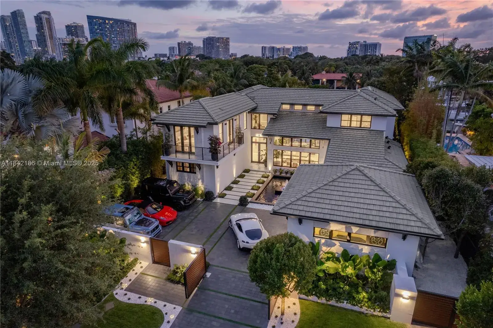 6 bedroom 7 bath Residential for sale at 4241 Palm Ln, Miami FL 33137