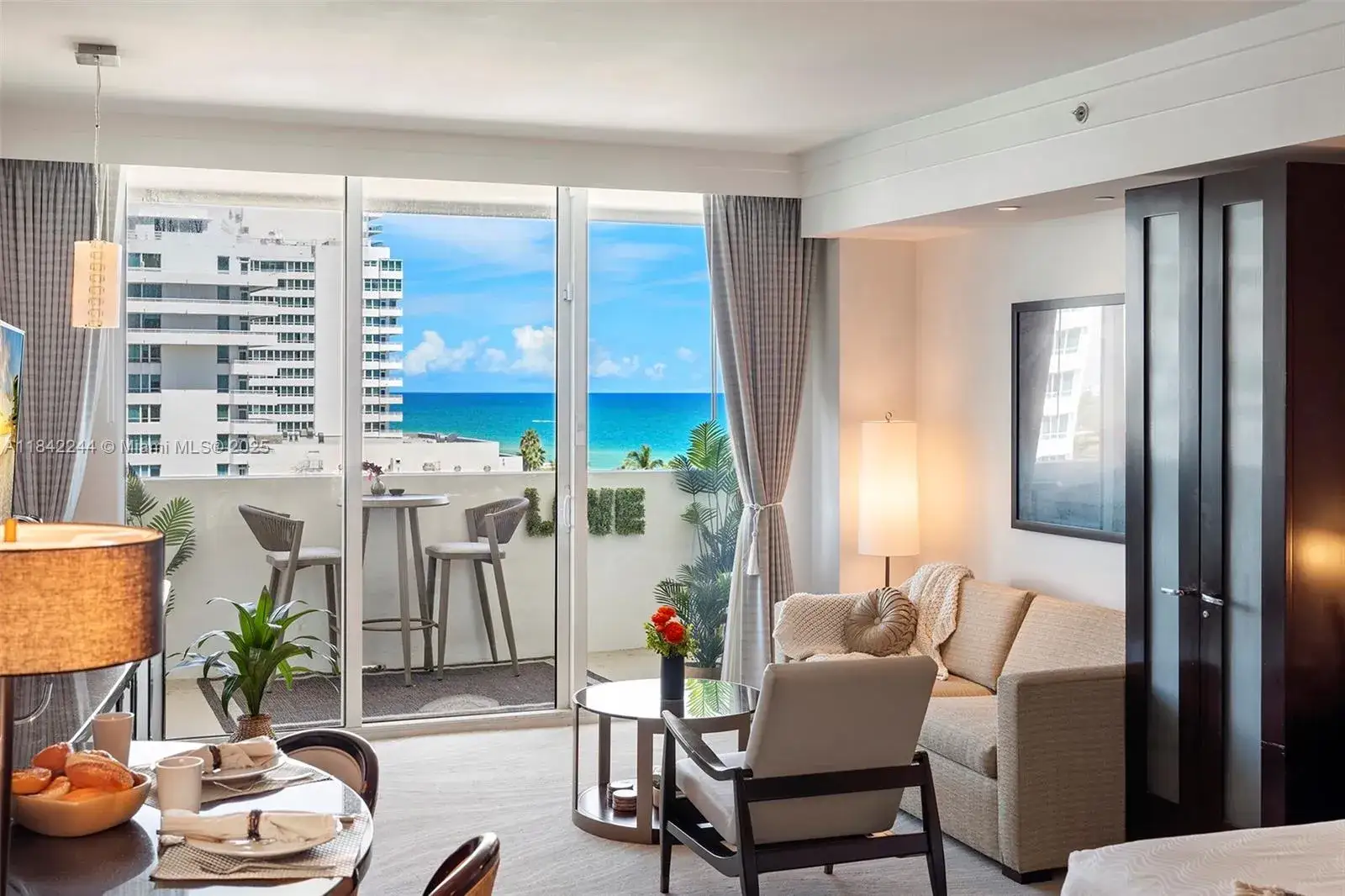 1 bath Residential Lease for rent at 4391 Collins Ave # 802, Miami Beach FL 33140