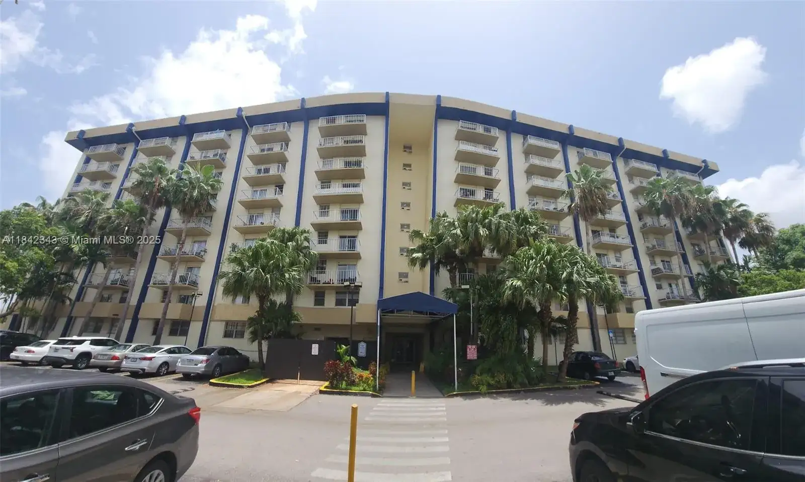 1 bedroom 1 bath Residential for sale at 801 NW 47th Ave # 119W, Miami FL 33126