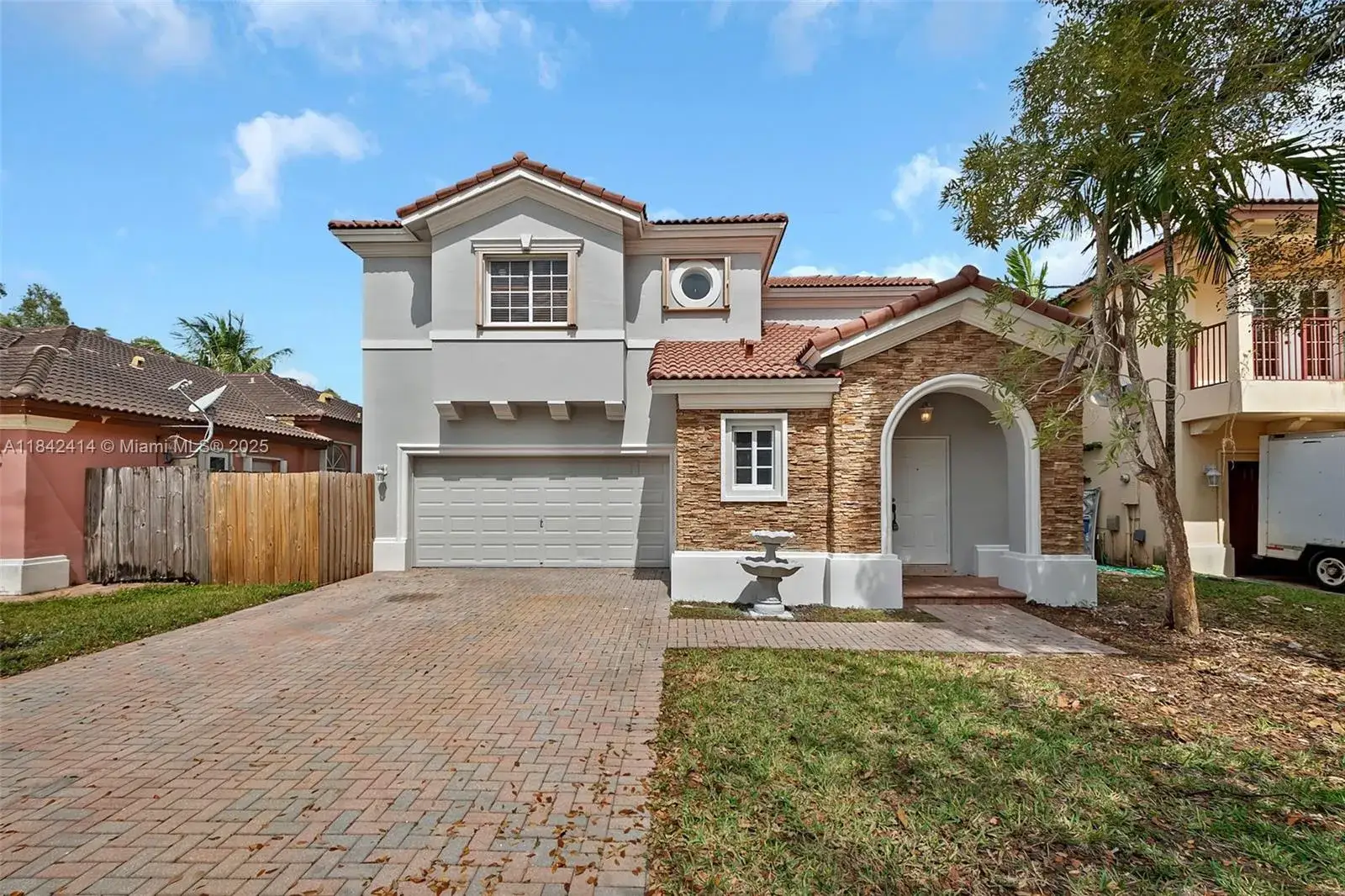 3 bedroom 2 bath Residential Lease for rent at 16633 SW 50th Ter, Miami FL 33185
