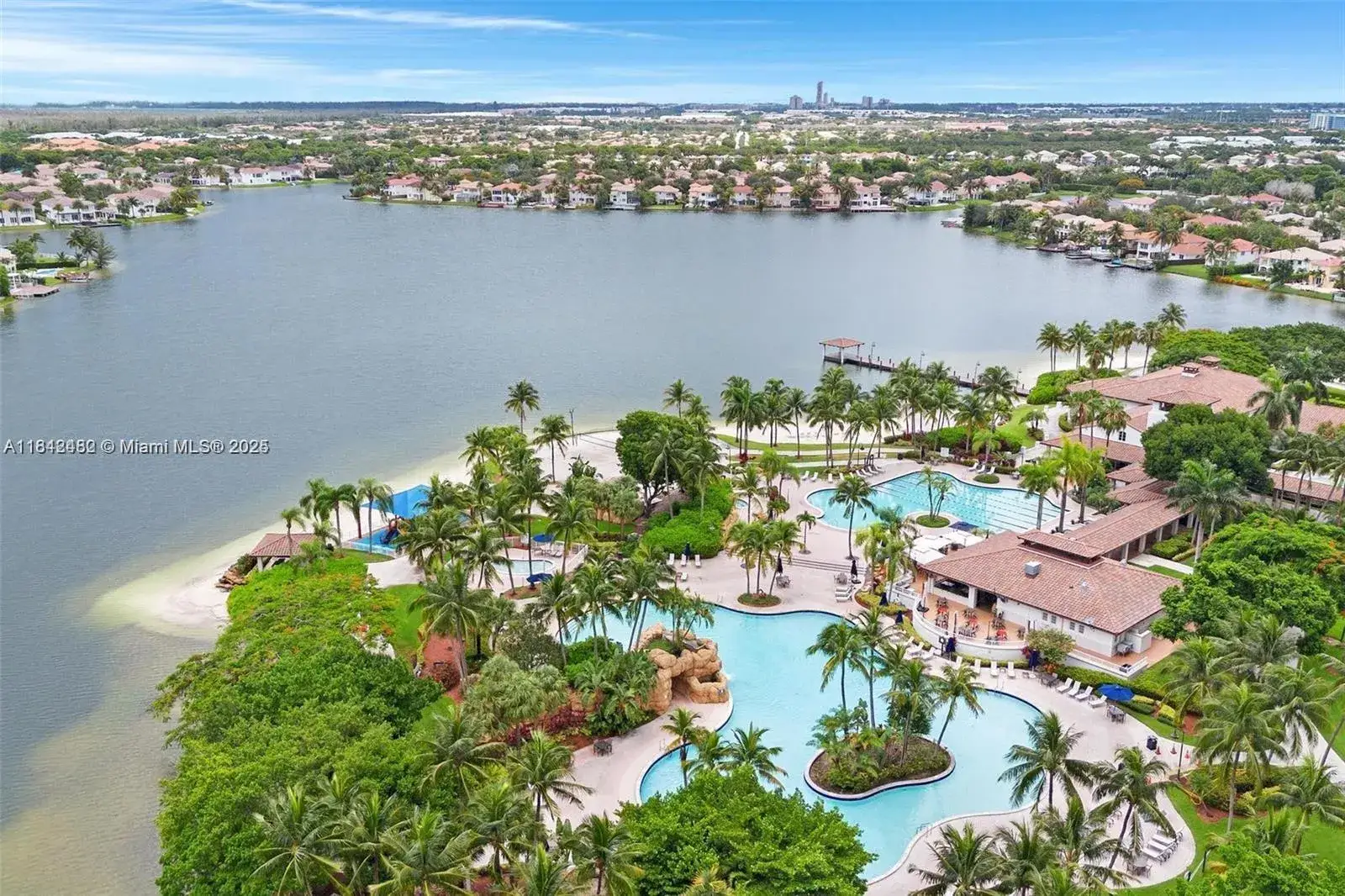 3 bedroom 2 bath Residential Lease for rent at 10730 NW 66th St # 313, Doral FL 33178