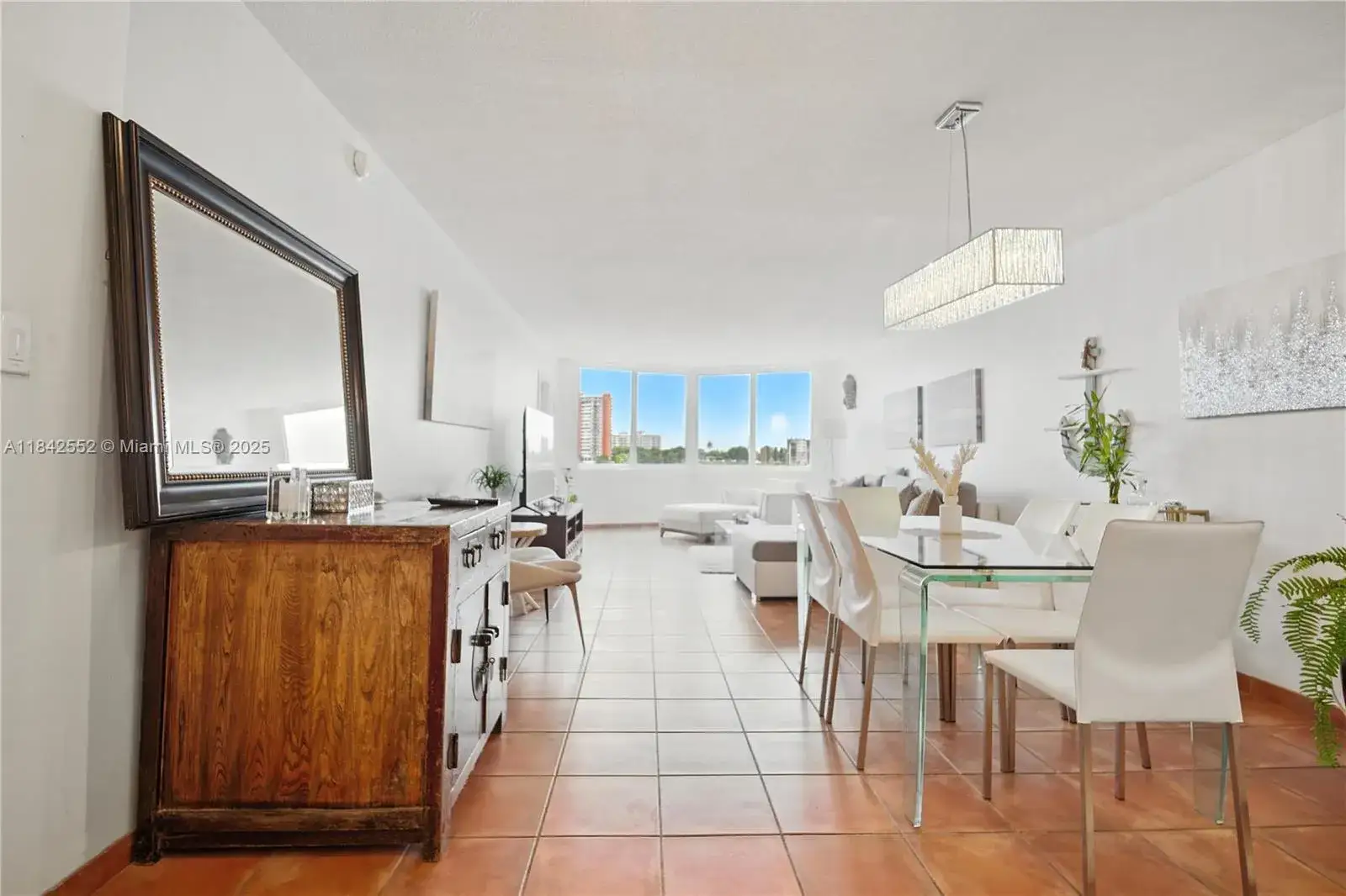 2 bedroom 2 bath Residential for sale at 1170 NE 191st St # A21, Miami FL 33179