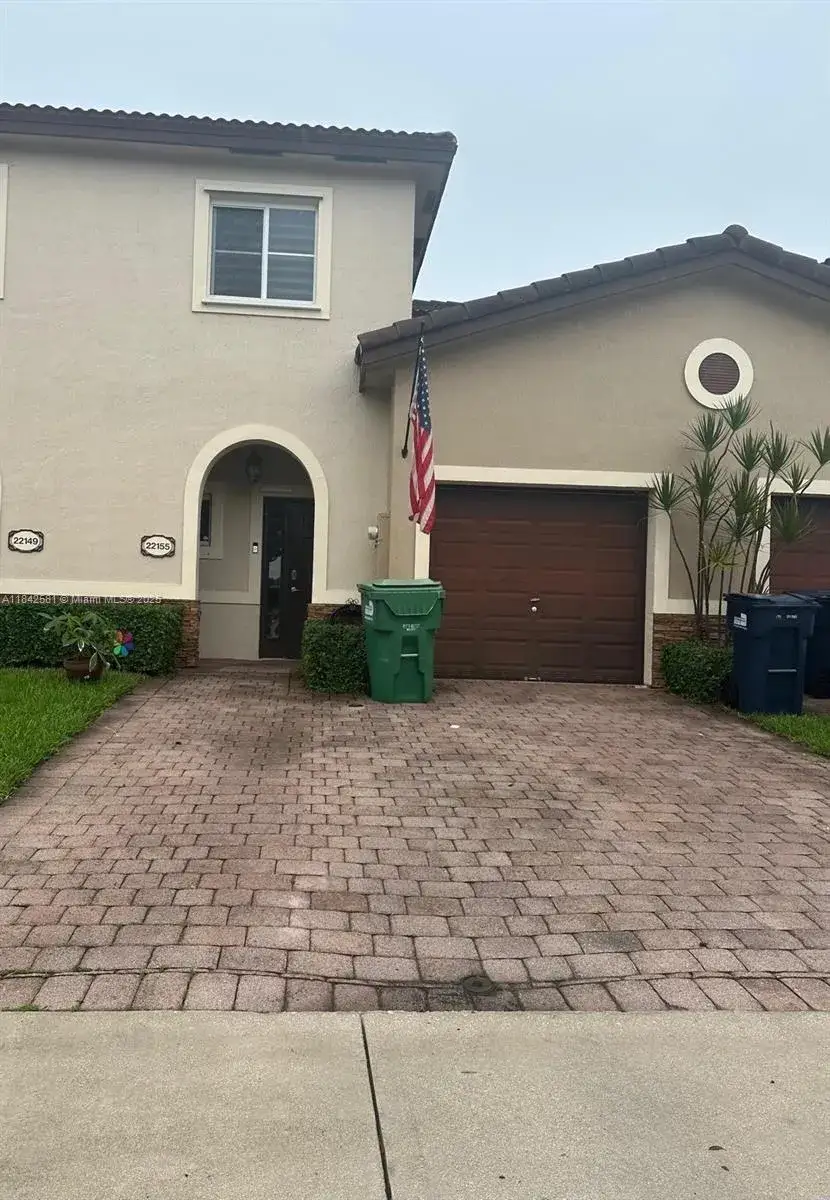 2 bedroom 2 bath Residential for sale at 22155 SW 88th Path, Cutler Bay FL 33190