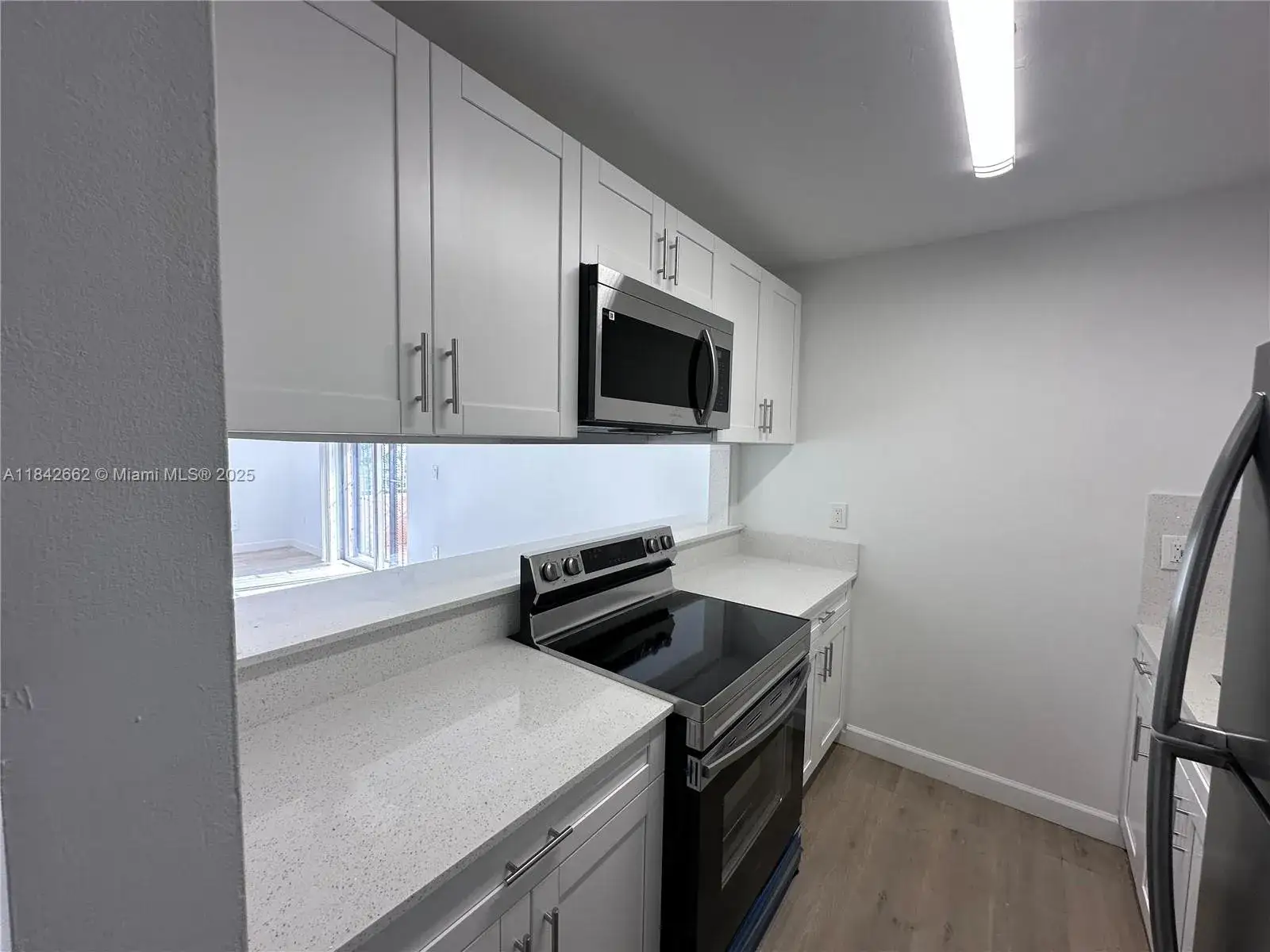 2 bedroom 1 bath Residential Lease for rent at 6090 W Flagler St # 408, Miami FL 33144