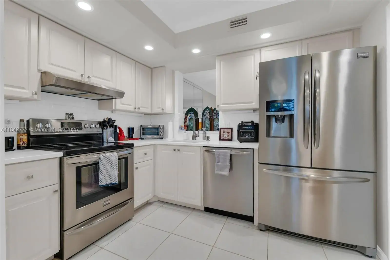 2 bedroom 2 bath Residential for sale at 14773 Cumberland Dr # 208, Delray Beach FL 33446
