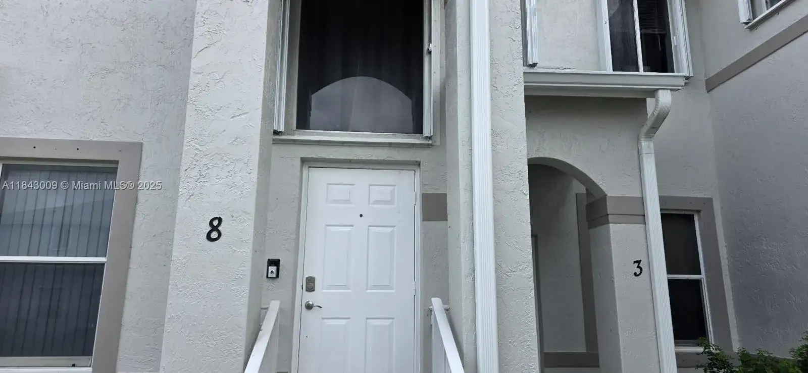 3 bedroom 2 bath Residential Lease for rent at 21255 NE 8th Pl # 8, Miami FL 33179