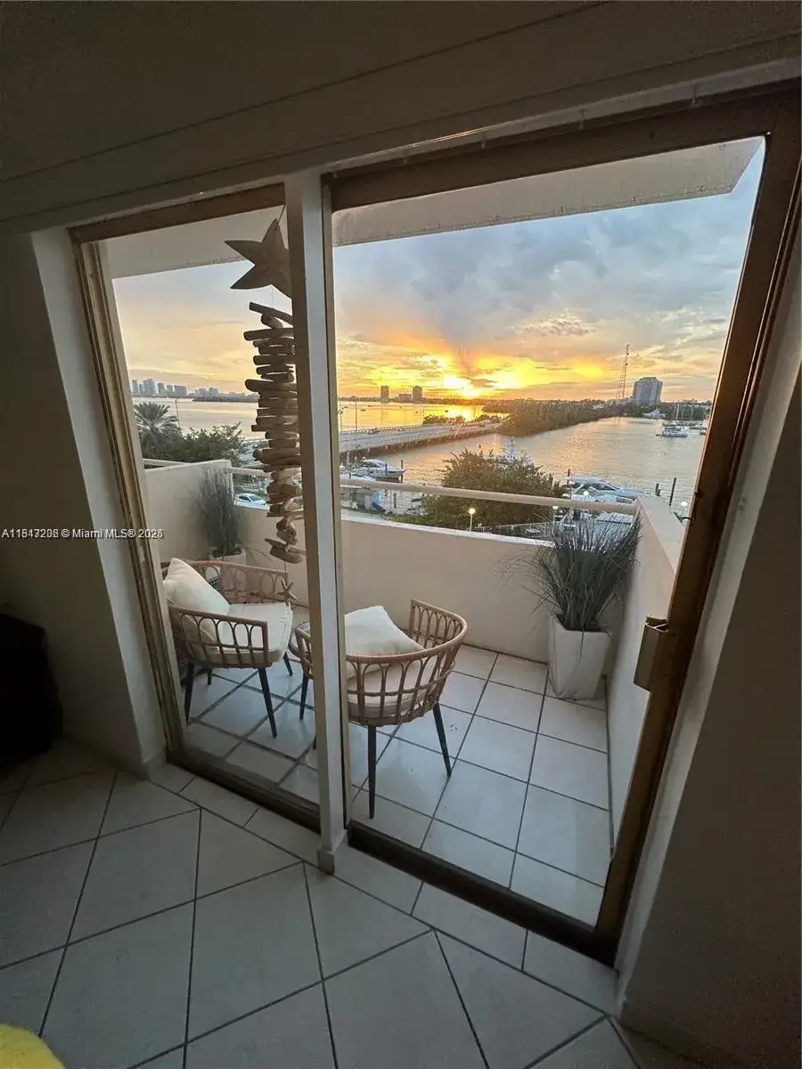 1 bedroom 1 bath Residential for sale at 7904 West Dr # 407, North Bay Village FL 33141
