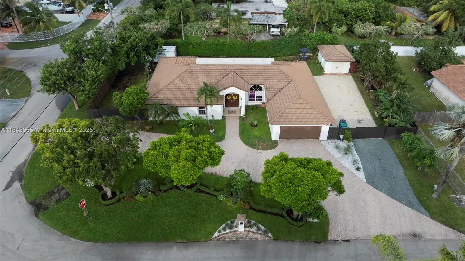 4 bedroom 3 bath Residential for sale at 28401 SW 158th Ct, Homestead FL 33033