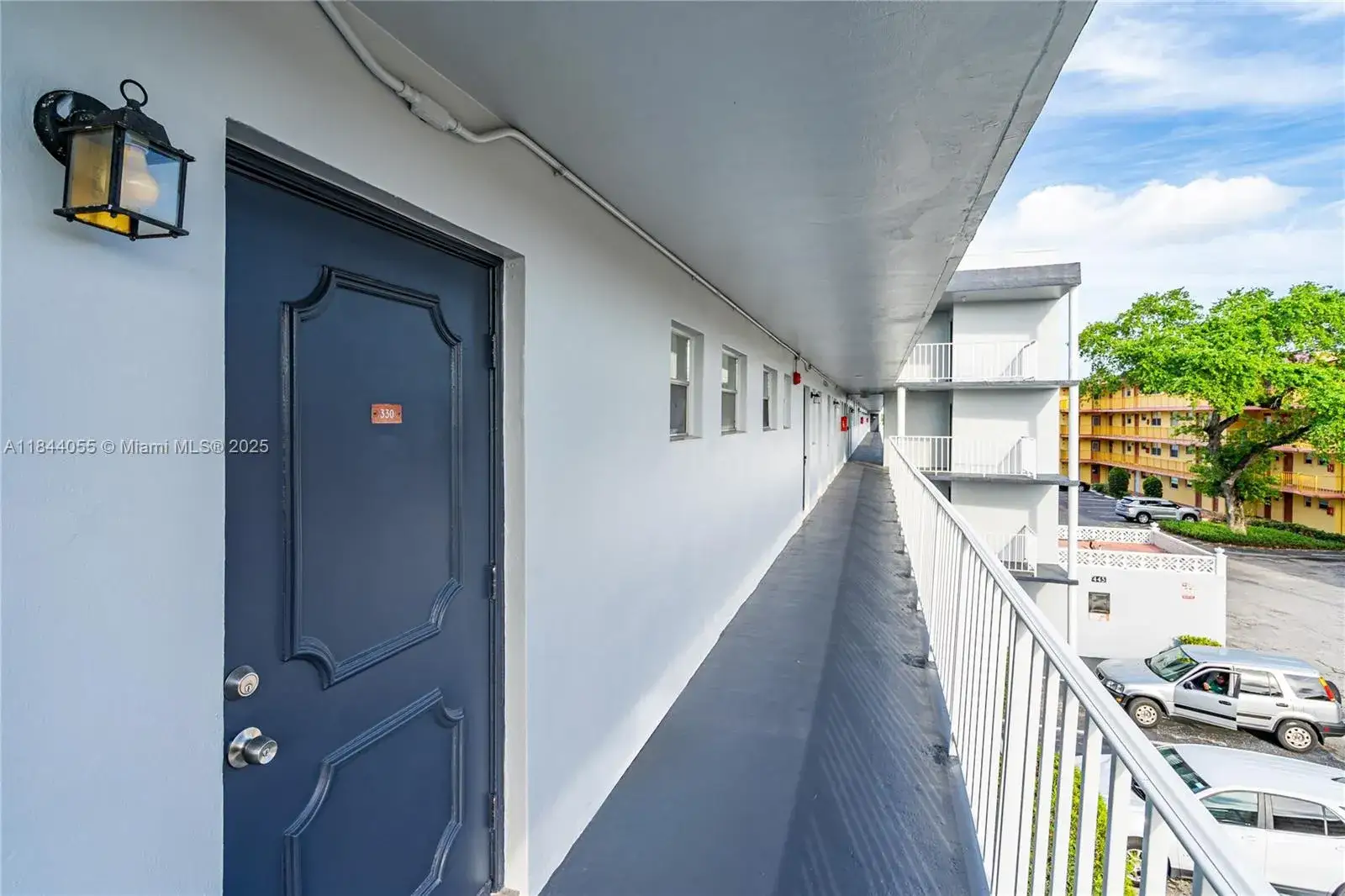 1 bedroom 2 bath Residential for sale at 445 NE 195th St # 330, Miami FL 33179
