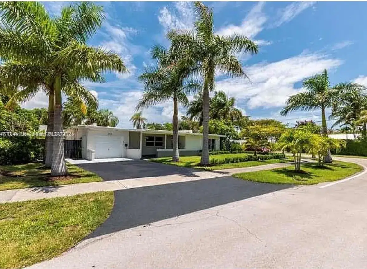 3 bedroom 3 bath Residential for sale at 2075 S Hibiscus Dr, North Miami FL 33181