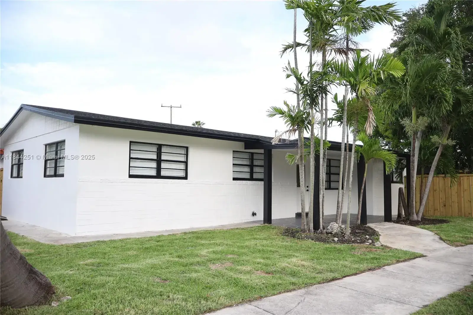 3 bedroom 2 bath Residential for sale at 3955 SW 69th Ave, Miami FL 33155