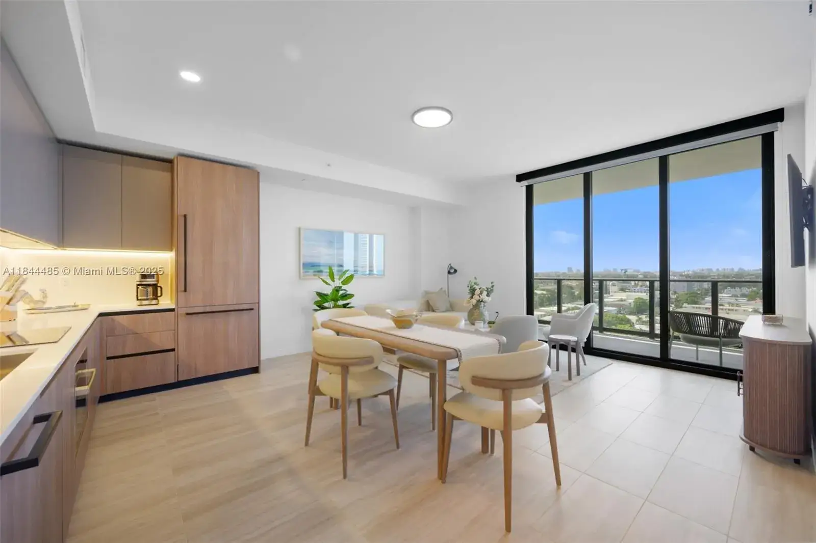 1 bedroom 1 bath Residential Lease for rent at 580 72nd St # 1009, Miami Beach FL 33141