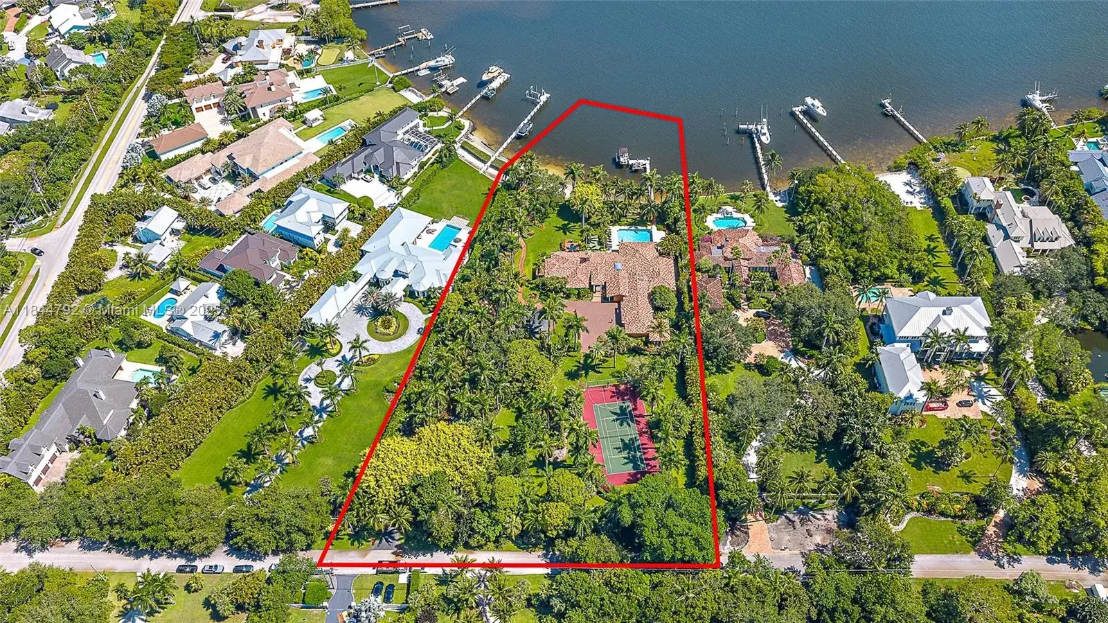 5 bedroom 6 bath Residential for sale at 5900 Pennock Point Rd, Jupiter FL 33458